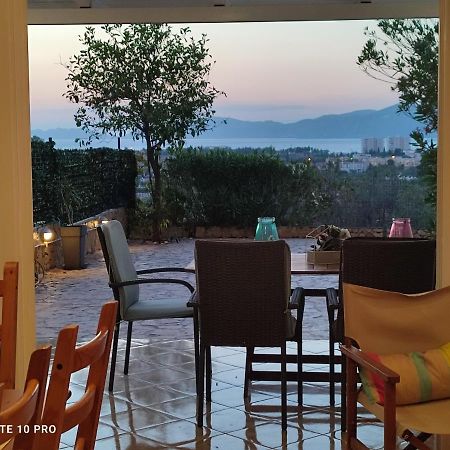 Andrew'S Sunset View Apartment Loutráki Zewnętrze zdjęcie