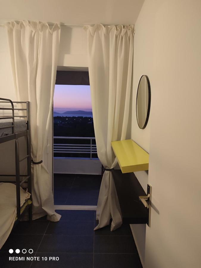 Andrew'S Sunset View Apartment Loutráki Zewnętrze zdjęcie