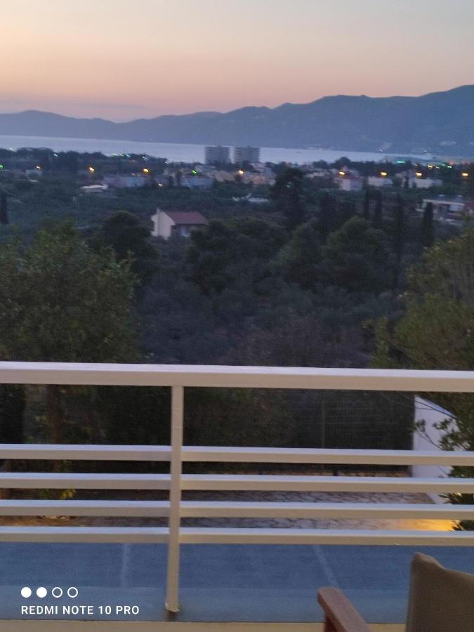 Andrew'S Sunset View Apartment Loutráki Zewnętrze zdjęcie